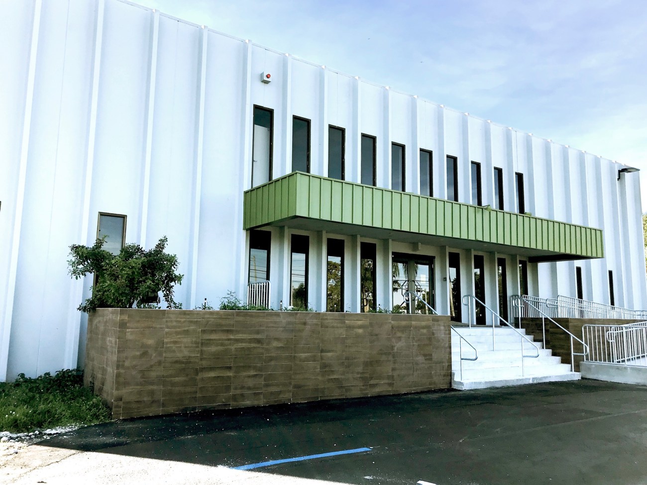 Cushman & Wakefield Represents Terreno in $14M Sale of Doral Warehouse
