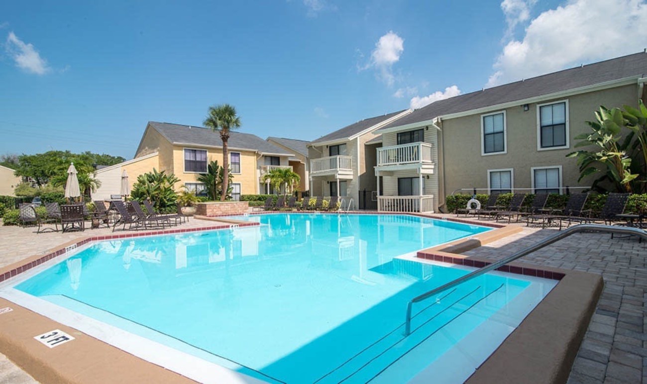 Cushman & Wakefield Arranges $26.25M Sale of Bay Oaks Apartments