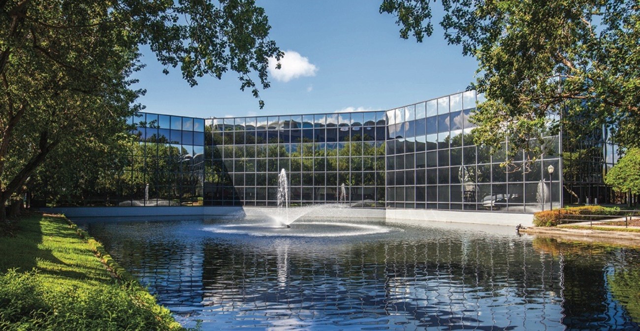 Cushman & Wakefield Negotiates Sale of Concourse Center