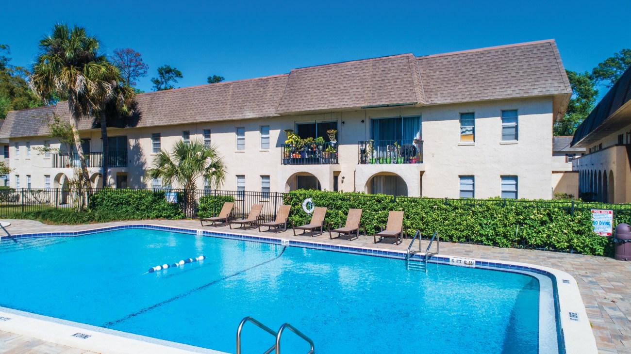 Cushman & Wakefield Brokers Sale of Jacksonville’s Park Village to Navarino and Mayfair